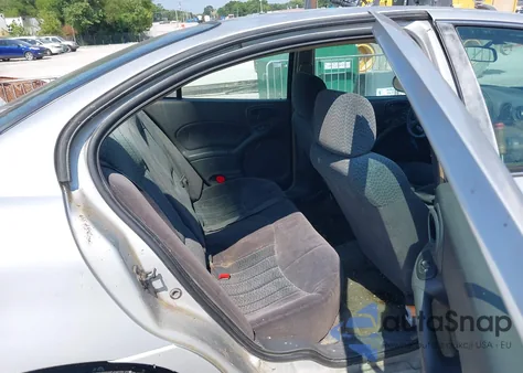 2002 Pontiac Grand Am Se1 z USA, uszkodzony, nr VIN 1G2NF52E62M665379